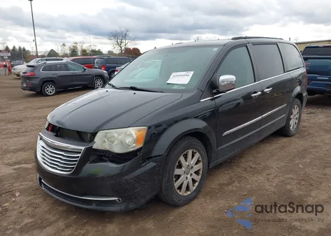 2012 Chrysler Town & Country Touring-L z USA, uszkodzony, nr VIN 2C4RC1CG7CR227726